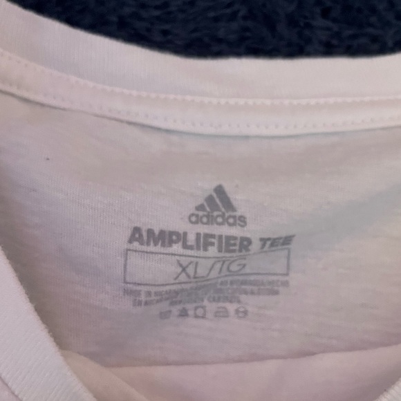 Boys adidas shirt - Picture 2 of 2